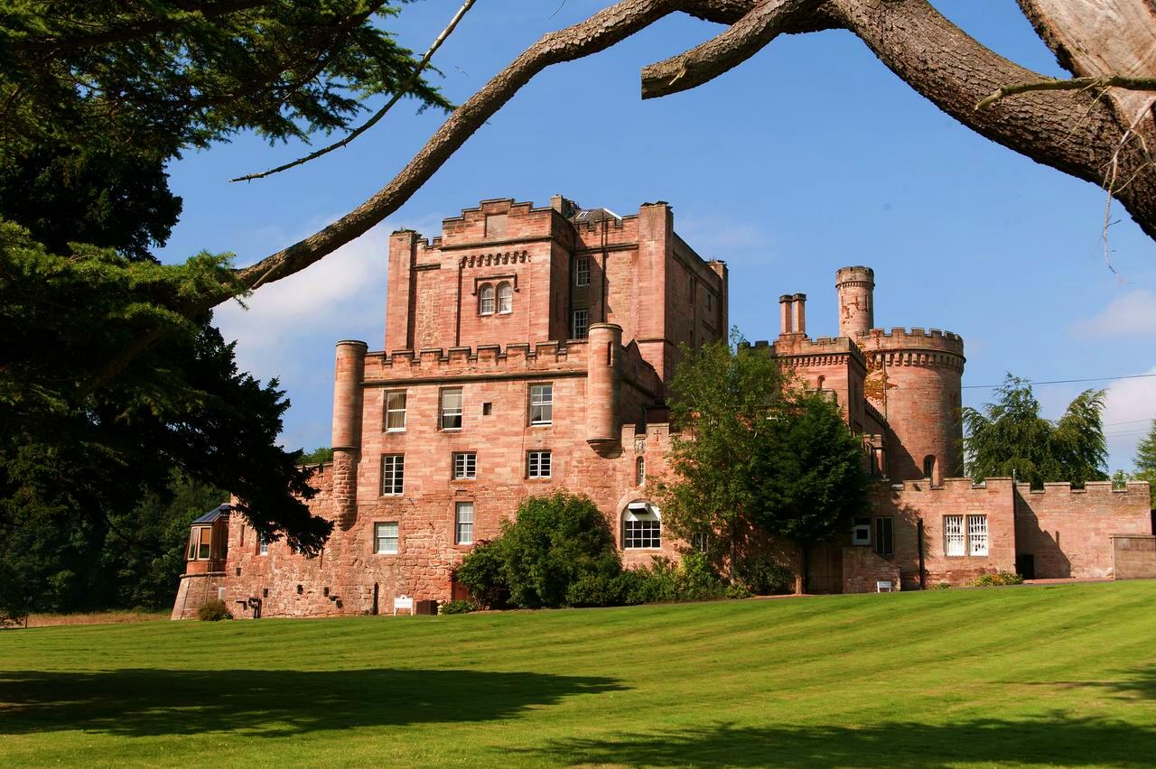 Dalhousie Castle Hotel, Bonnyrigg
