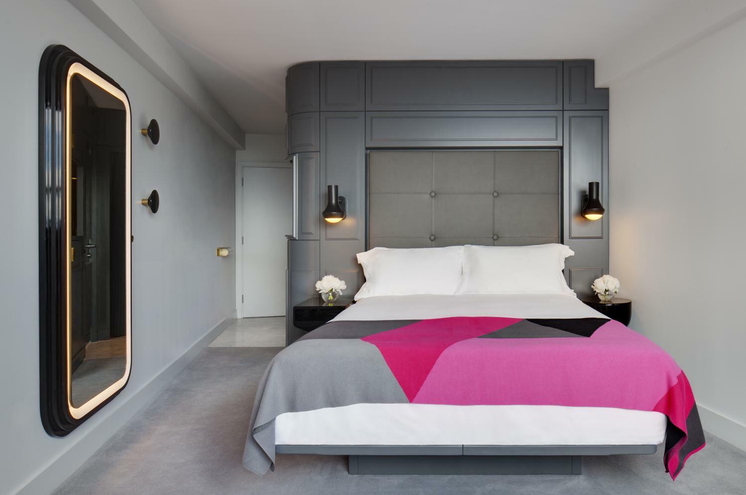 Sea Containers London, London