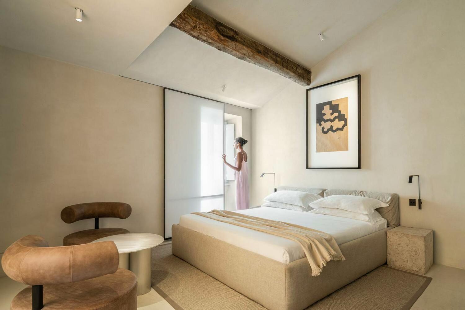 Hotel Scenario, Rome