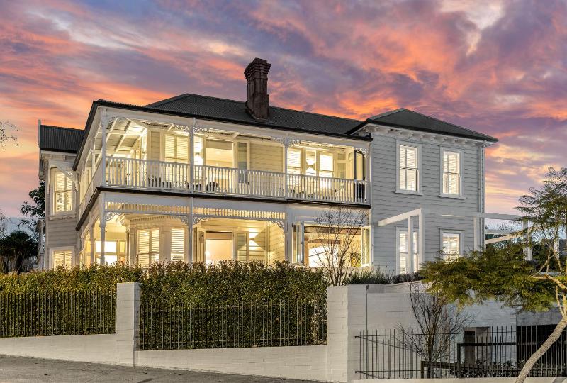 Franklin38, Auckland