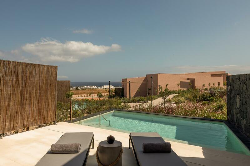 Domes Novos Santorini, Autograph Collection, Oia, Santorini