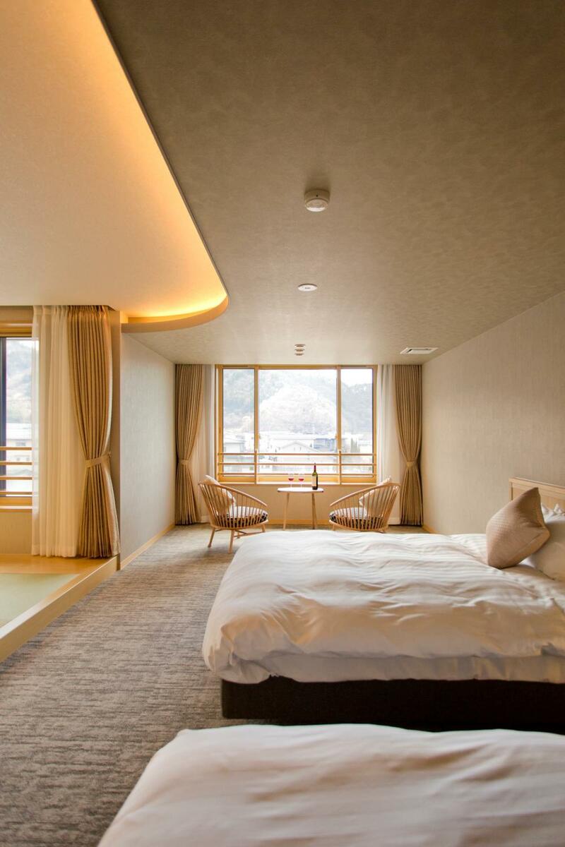 富士山と河口湖とホテル風鈴, Fujikawaguchiko