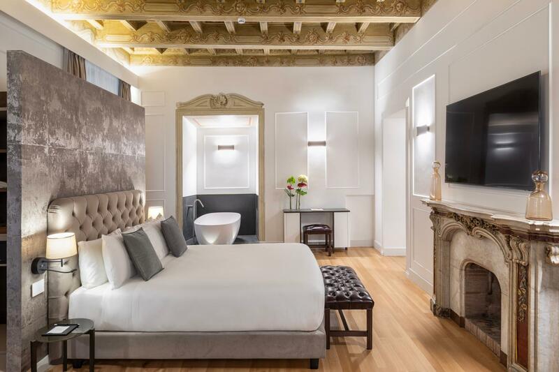 Palazzo Goldoni Condotti Collection, Spanish Steps, Rome