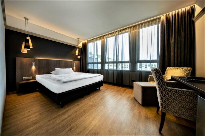 Kronenhotel, Stuttgart