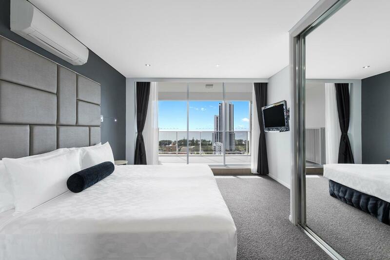Meriton Suites Broadbeach, Gold Coast