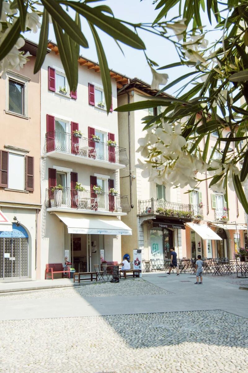 LA QUADRA SUITES - The super central apartments in Iseo, with daily housekeeping included!, Lake Iseo