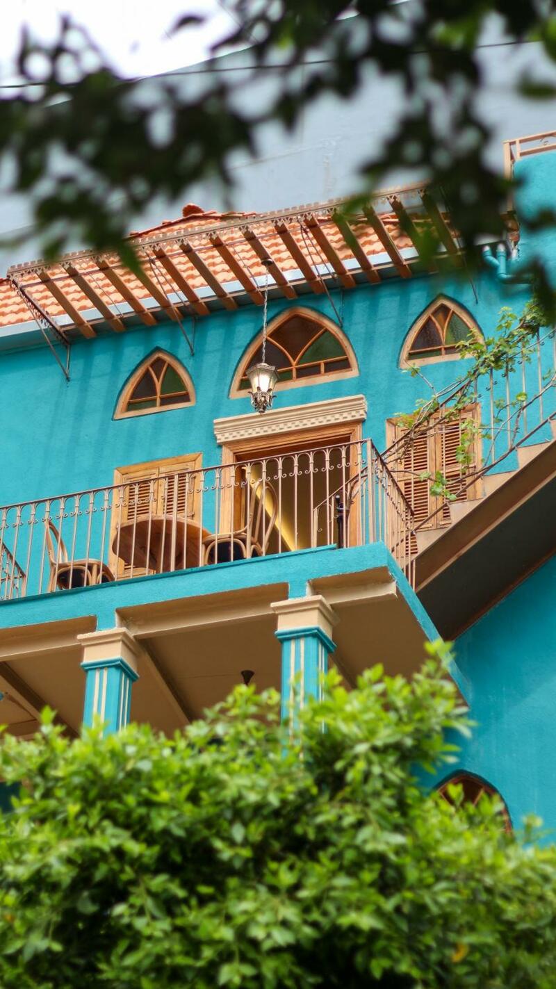 Beit Toureef - HOME, Beirut