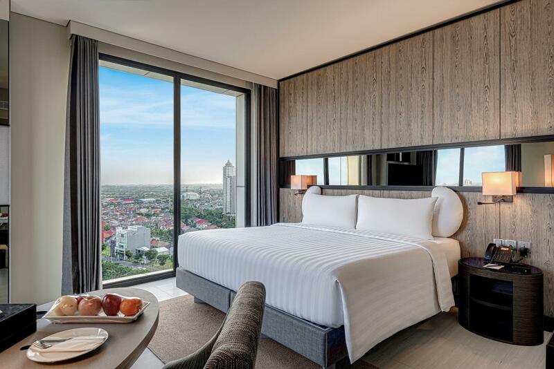 Whiz Luxe Hotel Spazio Surabaya, Surabaya