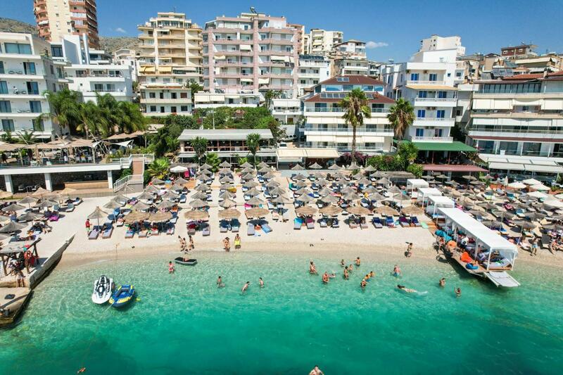 Vila Era Beach, Sarandë