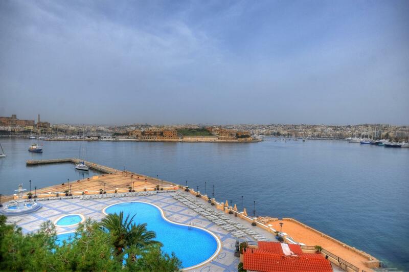 Grand Hotel Excelsior, Malta
