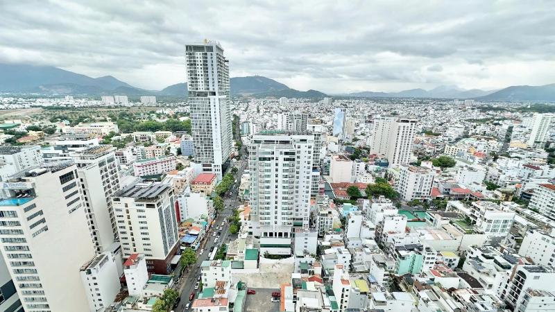 The Palms Suite Beachfront, Nha Trang