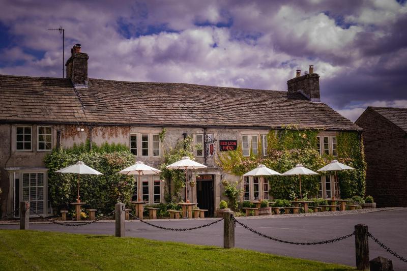 The Red Lion & Manor House, Yorkshire Dales