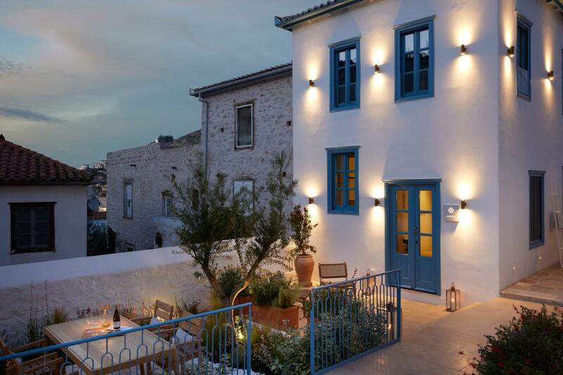 Orloff Legacy Suites Hydra, Hydra