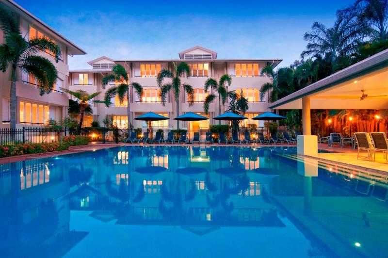 Cayman Villas Port Douglas, Port Douglas