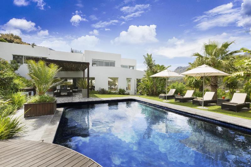 CUBE Guest House, Hout Bay