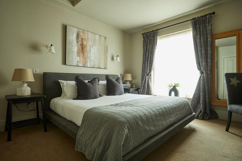 The Grosvenor Arms, Dorset