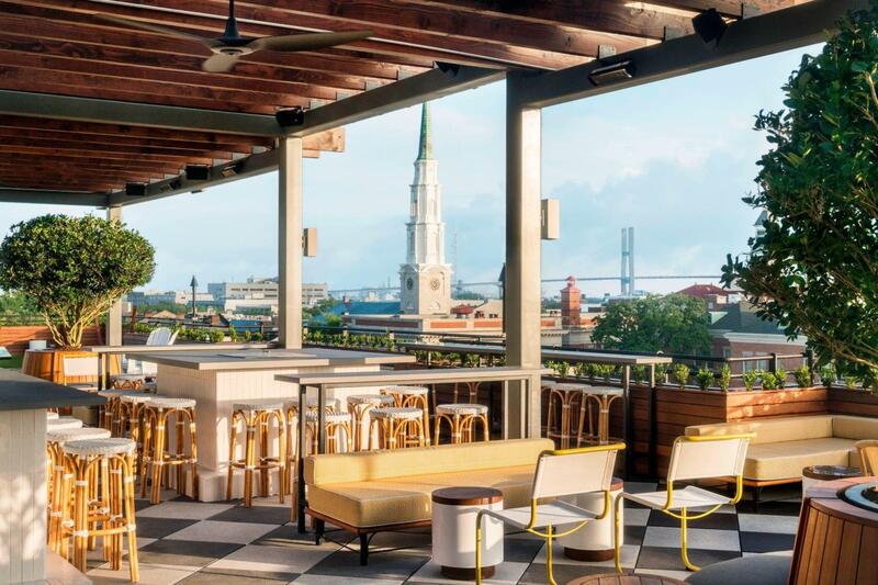 19 Best Hotels in Savannah (Luxury, Boutique, Charming)