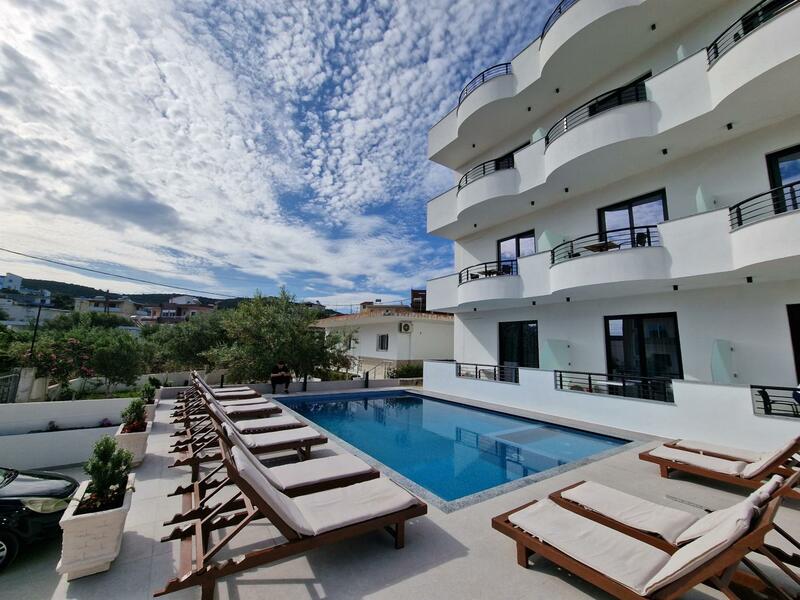 Monel Hotel, Ksamil
