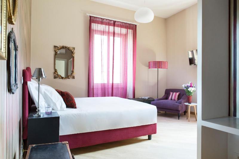 Salotto Monti, Monti