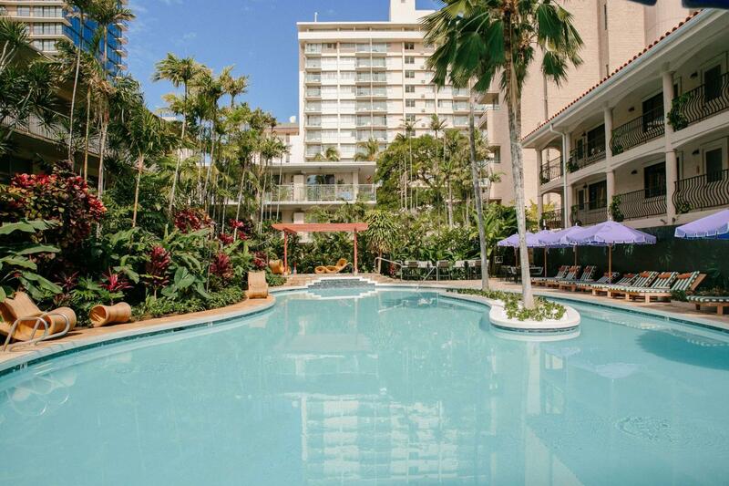 Wayfinder Waikiki - Voted Top 10 Best Hotels in Hawaii!, Waikiki