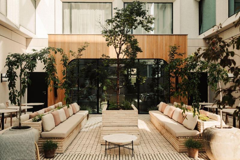 PURO Warszawa Stare Miasto, Warsaw