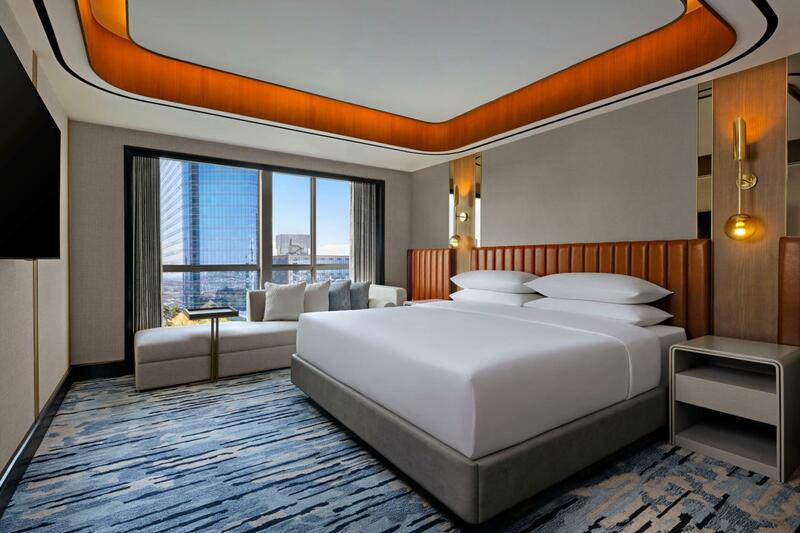 Sheraton Surabaya Hotel & Towers, Surabaya