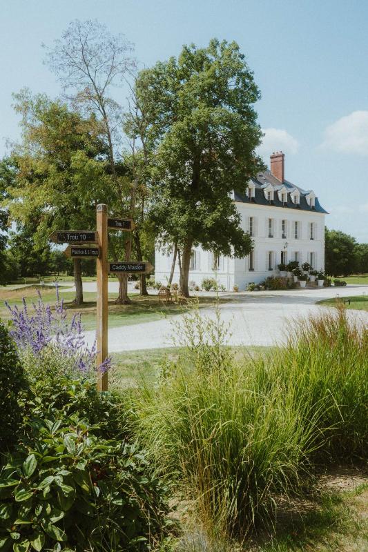 Domaine Du Roncemay - Hôtel, Restaurants, Spa & Golf, Yonne