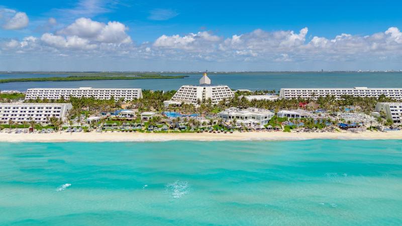 The Pyramid Cancun by Oasis - All Inclusive, Cancún