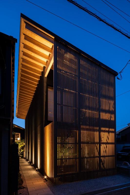 Gunjo no Tsuki, Kanazawa