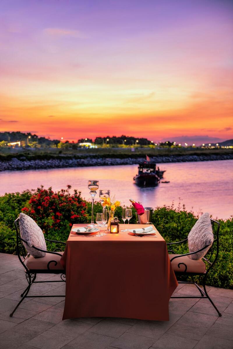 Paradise Suites Hotel, Ha Long Bay