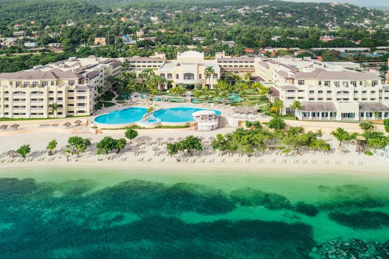 14 Best Hotels in Montego Bay (Luxury, 5-Star)