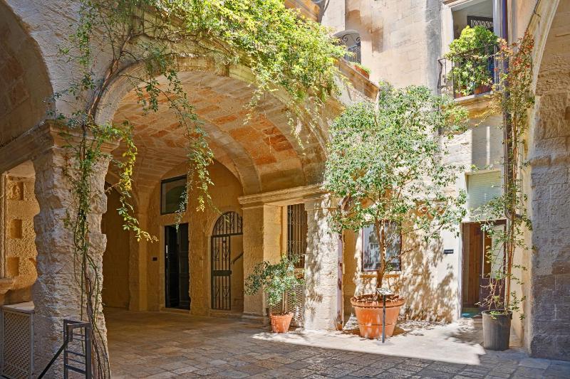 B&B Palazzo Personè Dimora Storica, Lecce