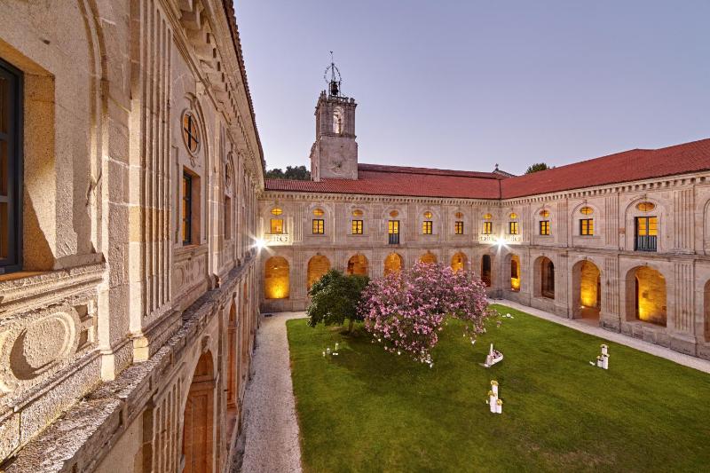 Eurostars Monumento Monasterio de San Clodio Hotel, Galicia
