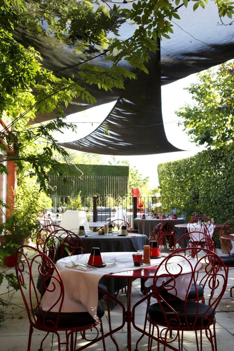 Auberge Du Paradis, Beaujolais