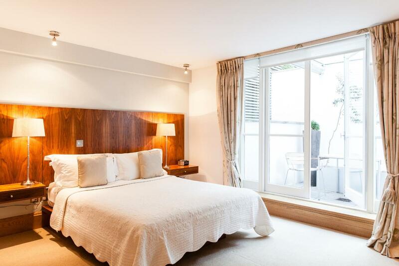 22 Best Hotels in Kensington (Luxury, Boutique)