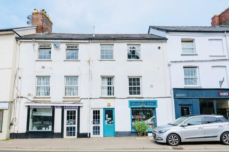 Monk Street Apartments by Abergavenny 3-Peak Properties, Crickhowell
