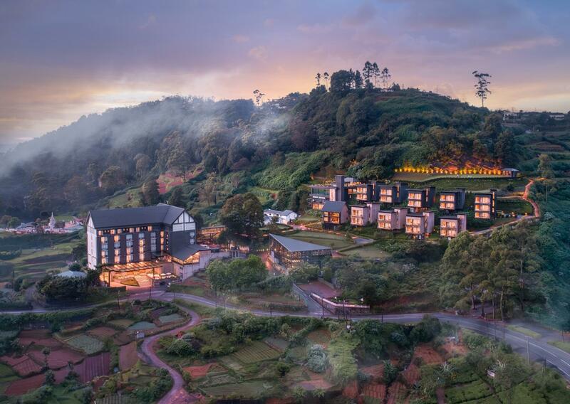 The Golden Ridge Hotel, Sri Lanka