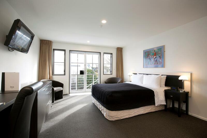 Pavilions Hotel, Christchurch