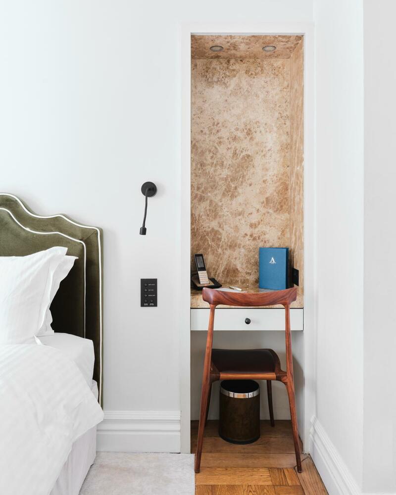 The Adria, Kensington