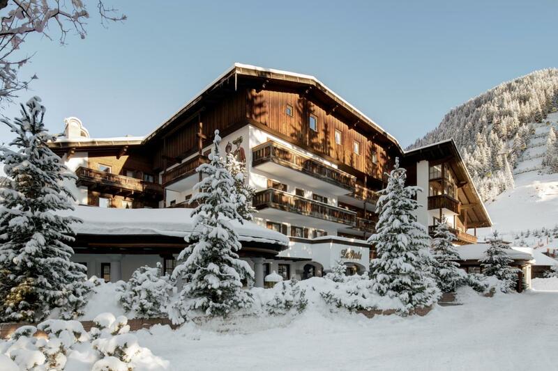 Hotel La Perla: The Leading Hotels of the World, Dolomites