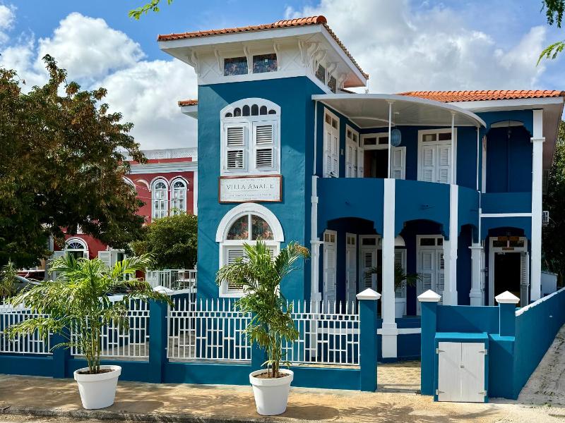 Villa Amalie & Villa Curiel, Curaçao