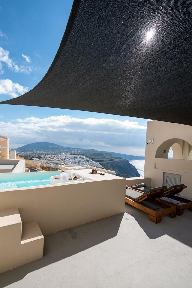 Caldera Cliff Illusion, Fira, Santorini