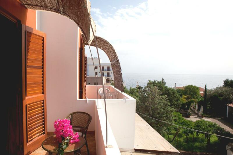 Residence Hotel Baia Portinenti, Lipari