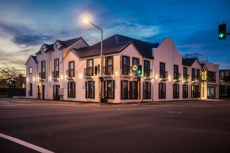 The Salisbury Business Class, Christchurch