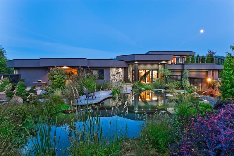 Inn the Estuary, Vancouver Island