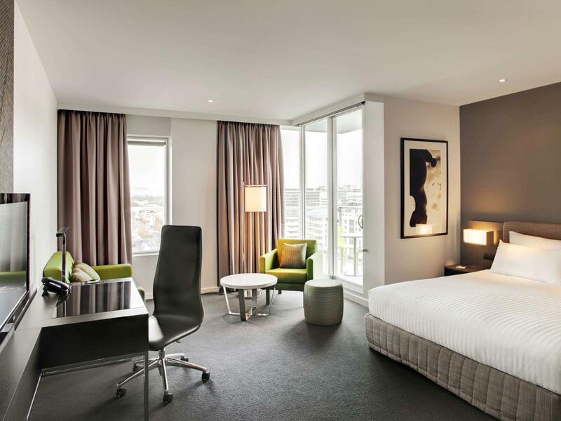 Pullman Adelaide, Adelaide