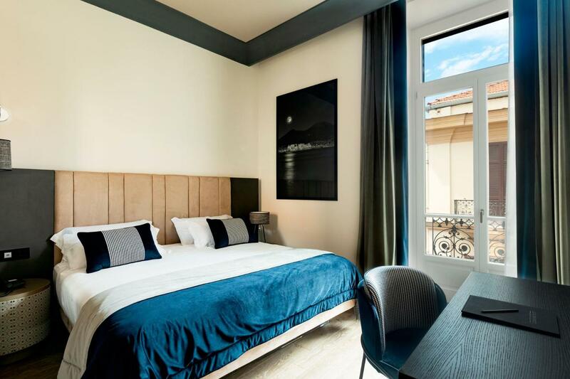 Amadomus Luxury Suites, Naples, Italy