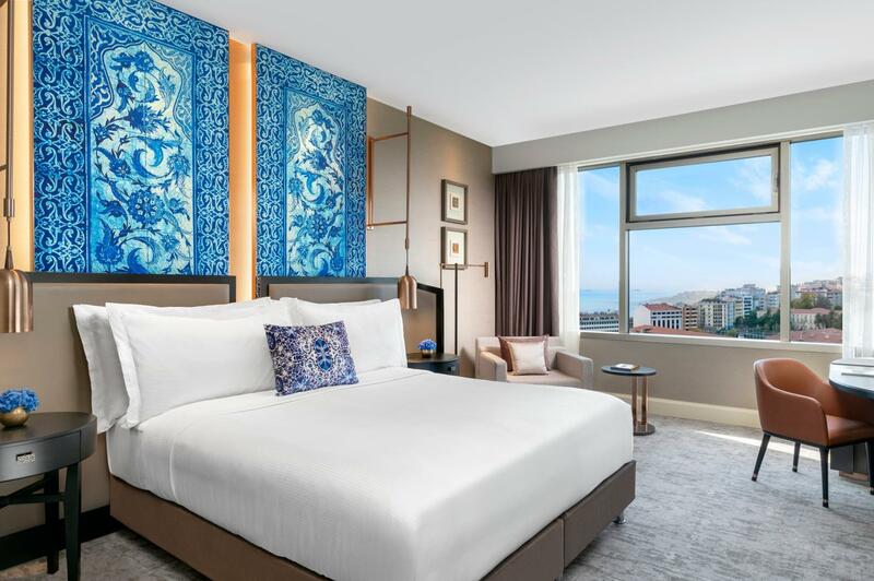 The Ritz-Carlton, Istanbul at the Bosphorus, Istanbul