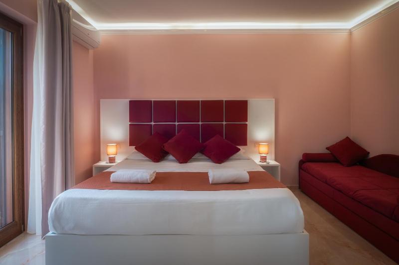 La Perla Nascosta, Belvedere Marittimo