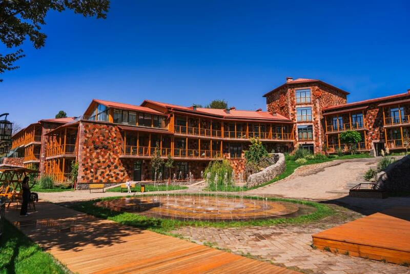 Red Bridge Yerevan, Yerevan